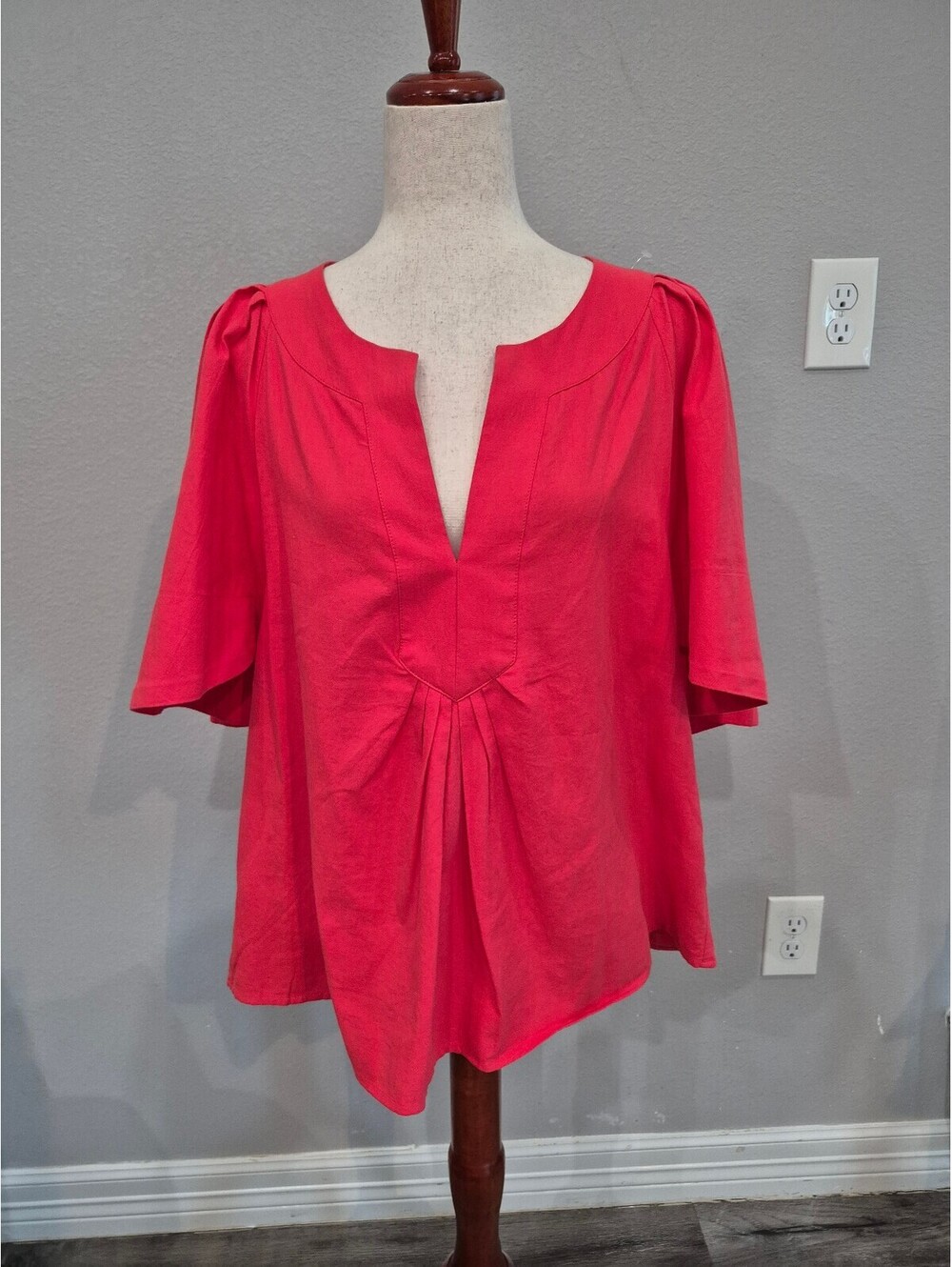 Tuckernuck Red Blouse Size Large in prestige condition